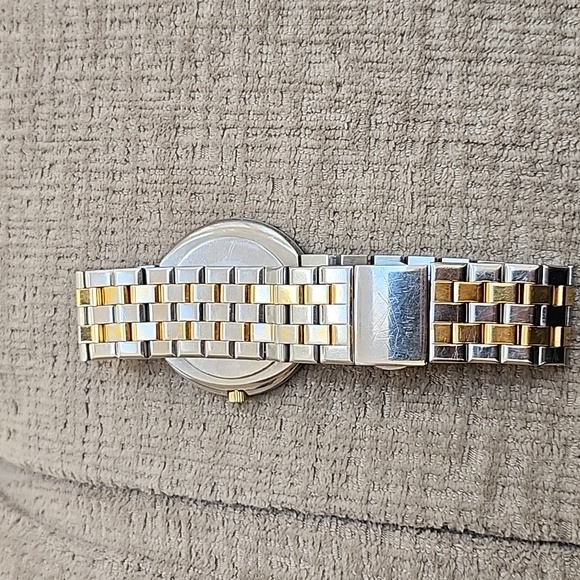 RADO Swiss Titanium Men's Watch - Picture 4 of 7
